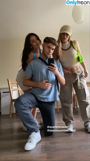 Maisie Smith / maisiesmithofficial nude photo #0106