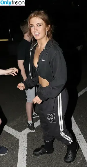 Maisie Smith / maisiesmithofficial nude photo #0286