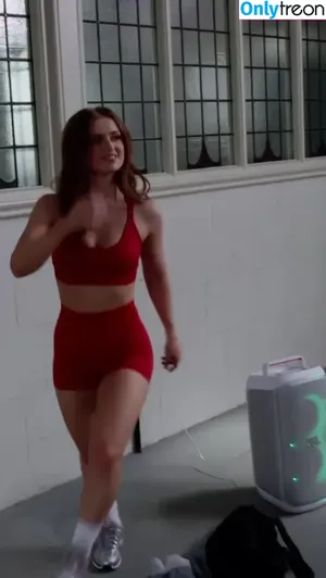 Maisie Smith / maisiesmithofficial nude photo #0769