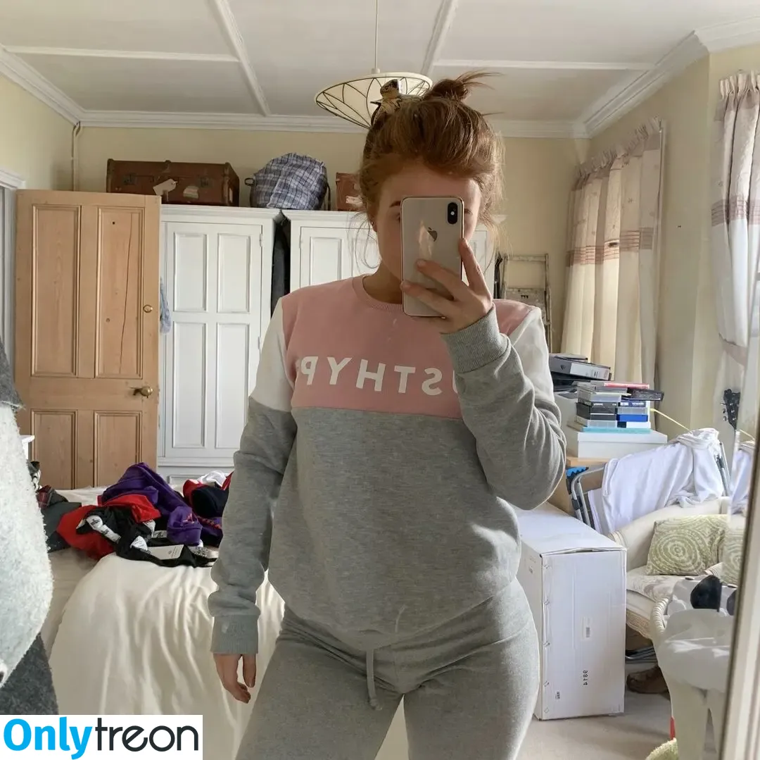 Maisie Smith nude photo #0243 (maisiesmithofficial)