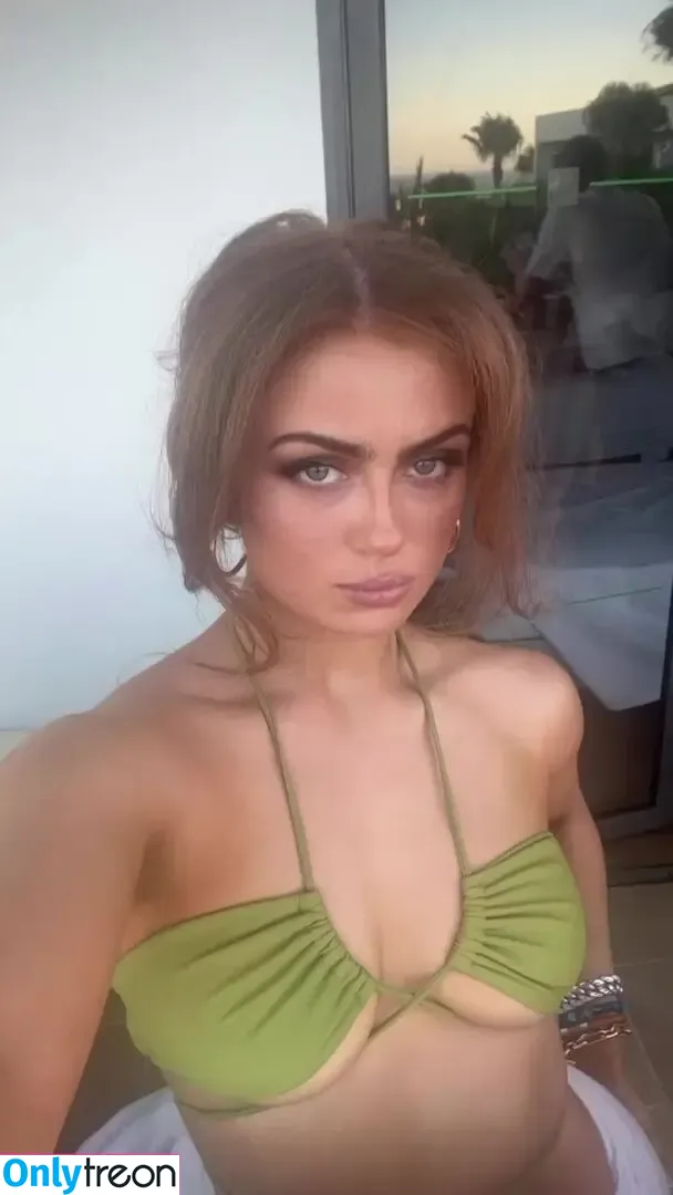 Maisie Smith nude photo #0300 (maisiesmithofficial)