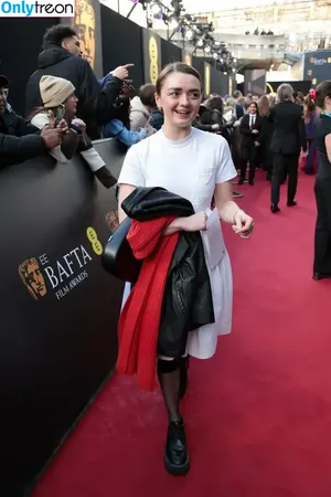 Maisie Williams / Maisie_Williams nude photo #0988