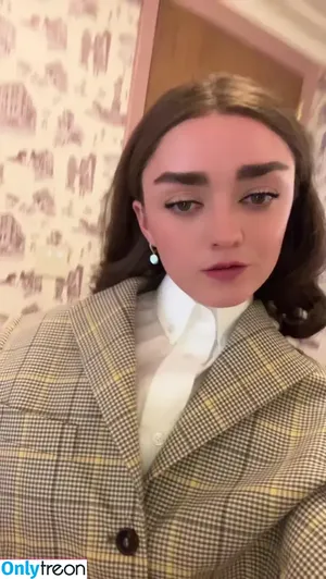 Maisie Williams / Maisie_Williams nude photo #1156