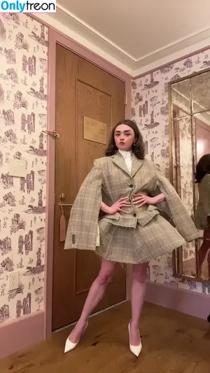 Maisie Williams / Maisie_Williams nude photo #1157