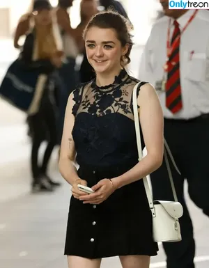 Maisie Williams / Maisie_Williams nude photo #1327