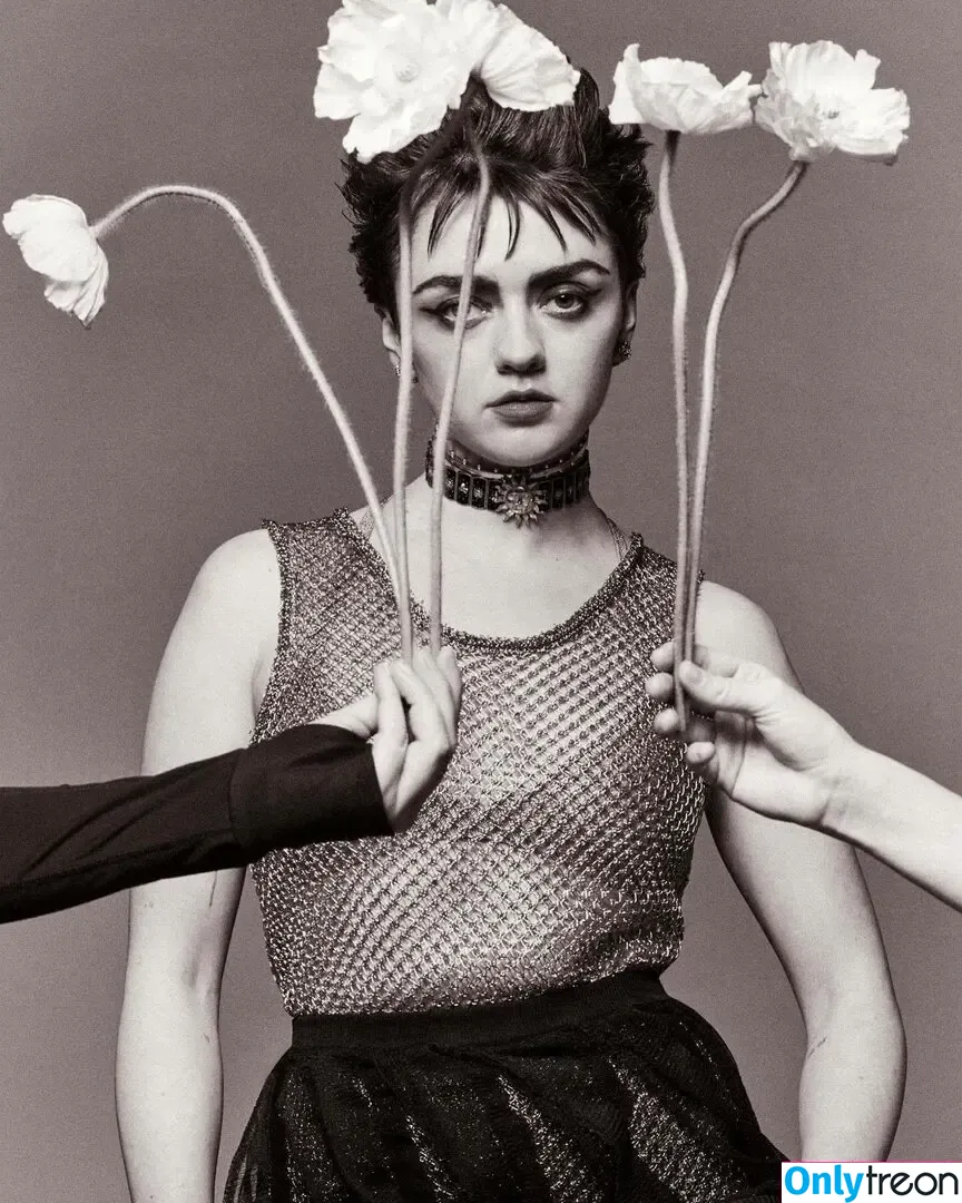 Maisie Williams nude photo #1107 (Maisie_Williams)