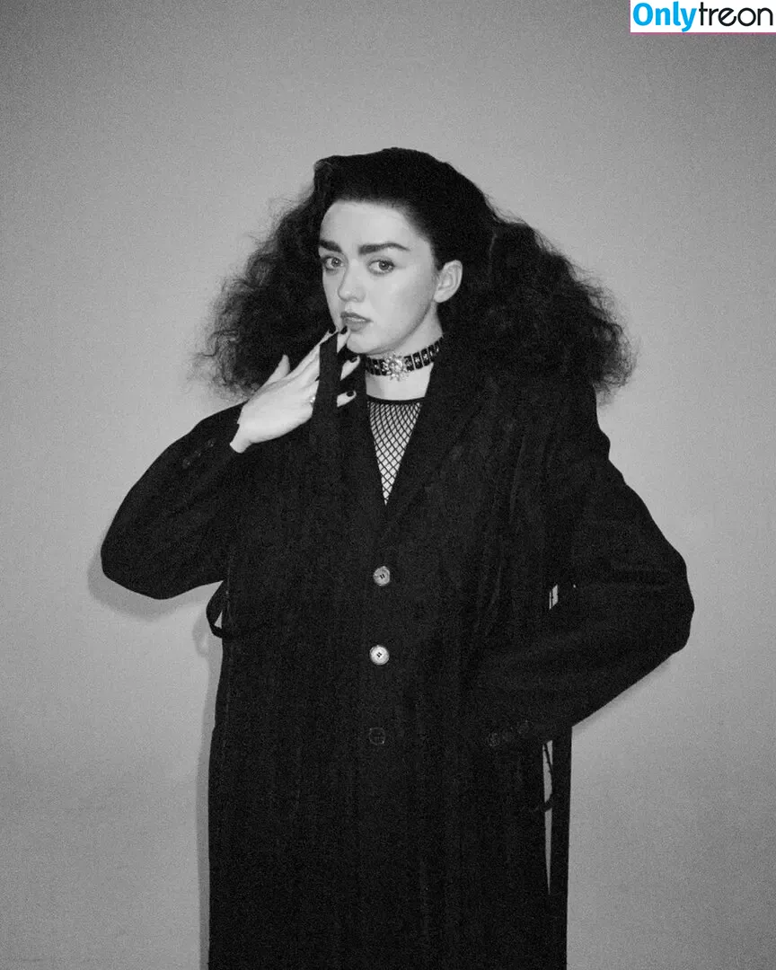 Maisie Williams nude photo #1117 (Maisie_Williams)