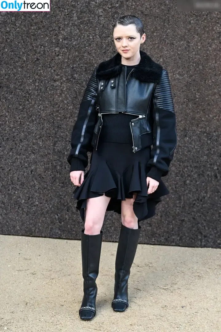 Maisie Williams nude photo #1190 (Maisie_Williams)