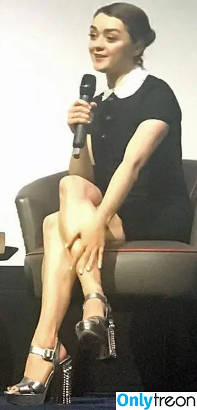 Maisie Williams nude photo #1215 (Maisie_Williams)