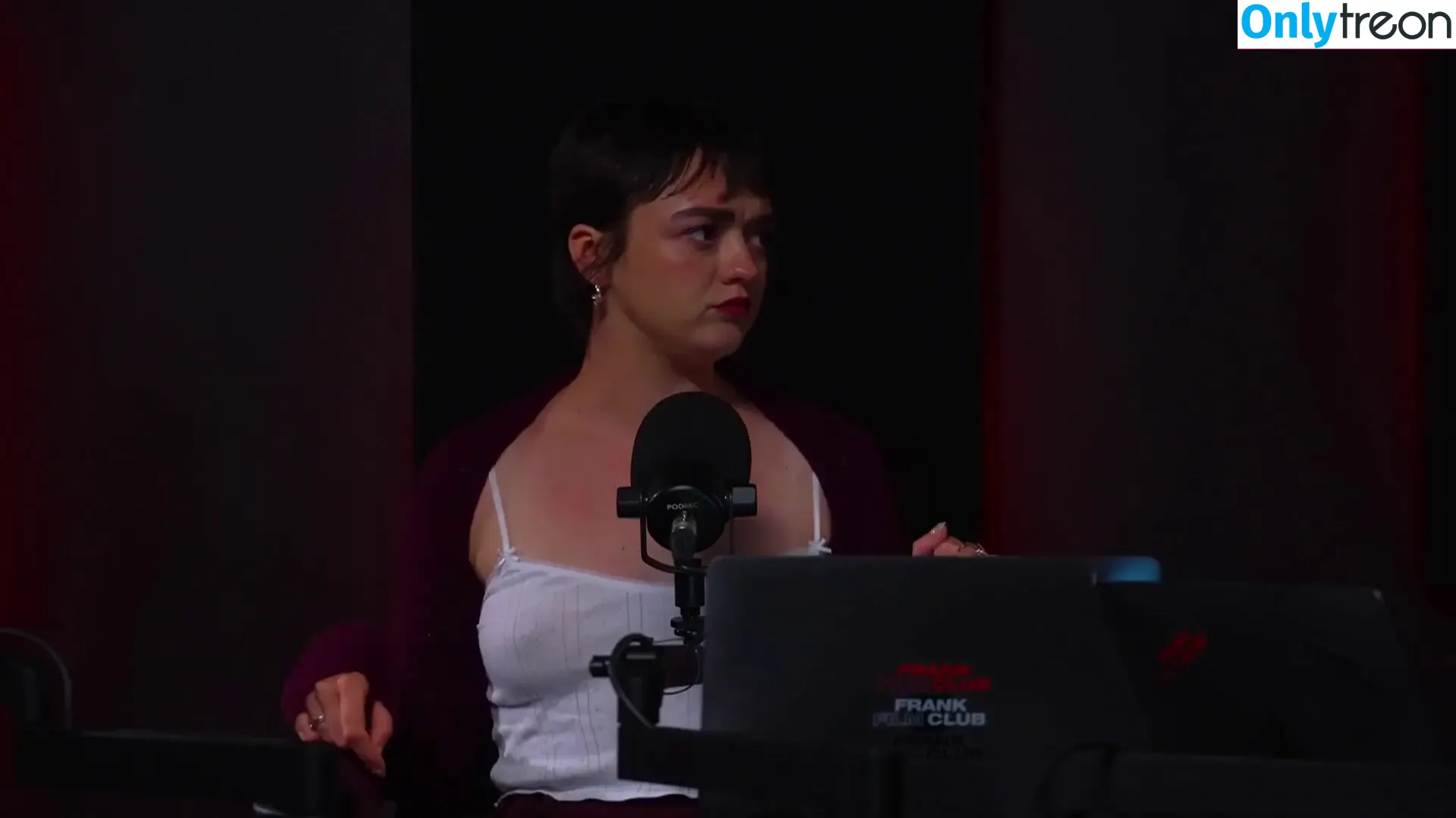 Maisie Williams nude photo #1237 (Maisie_Williams)