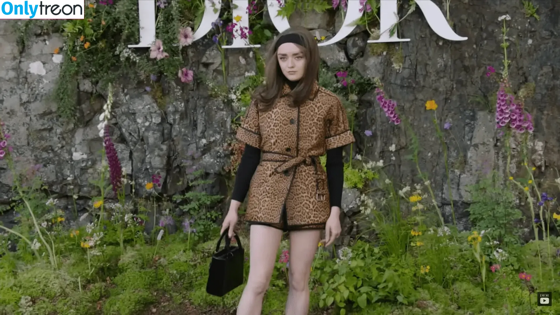 Maisie Williams nude photo #1251 (Maisie_Williams)
