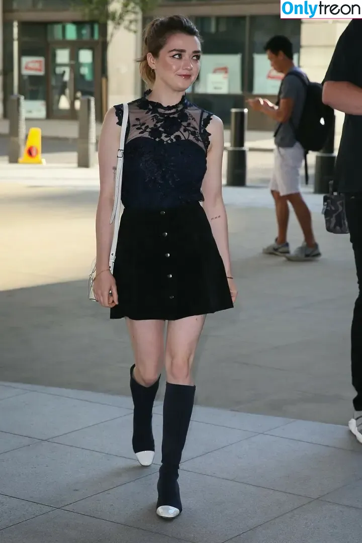 Maisie Williams nude photo #1325 (Maisie_Williams)