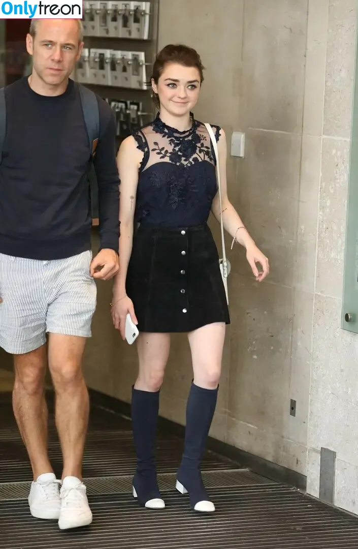 Maisie Williams nude photo #1337 (Maisie_Williams)