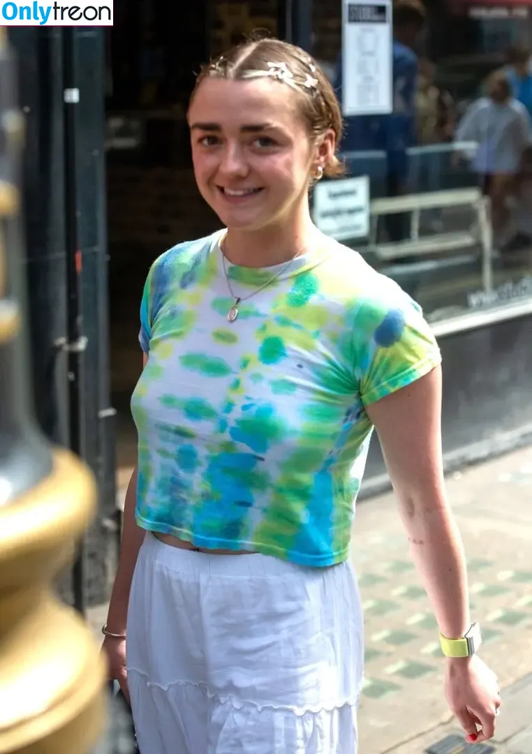 Maisie Williams nude photo #1491 (Maisie_Williams)