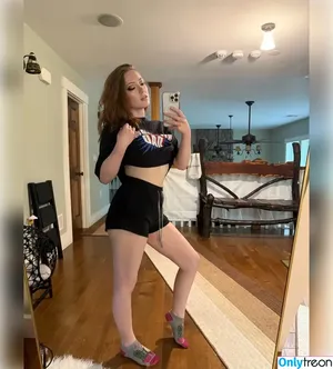 MaisieLynnie / maisieskye nude photo #0034