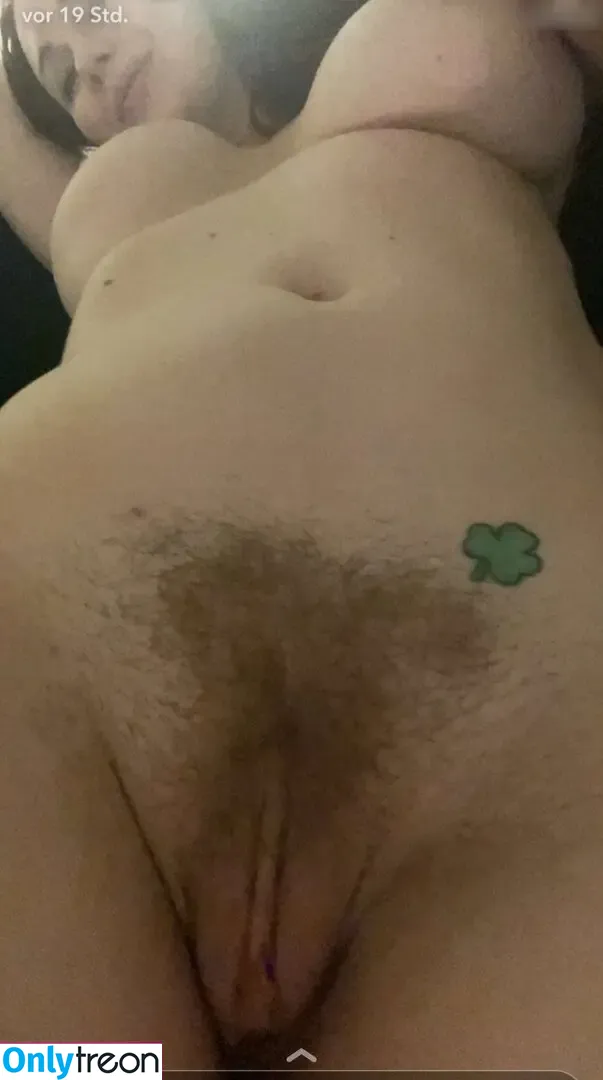 Maitland Ward nude photo #1222 (maitlandward)