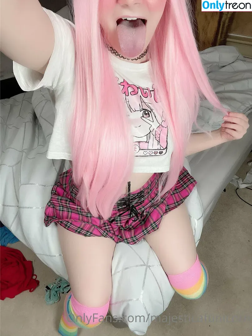 majesticafunicorn nude photo #0102 (dude_you_fugly / majesticnudes)