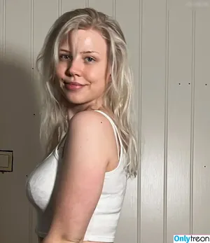 Maji / ilovebitterlife / majijej / officialmajicjames nude photo #0085