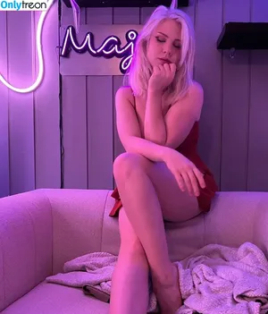 Majijej / officialmajicjames1 nude photo #0130