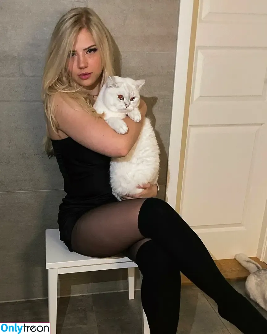 Majijej nude photo #0015 (officialmajicjames1)