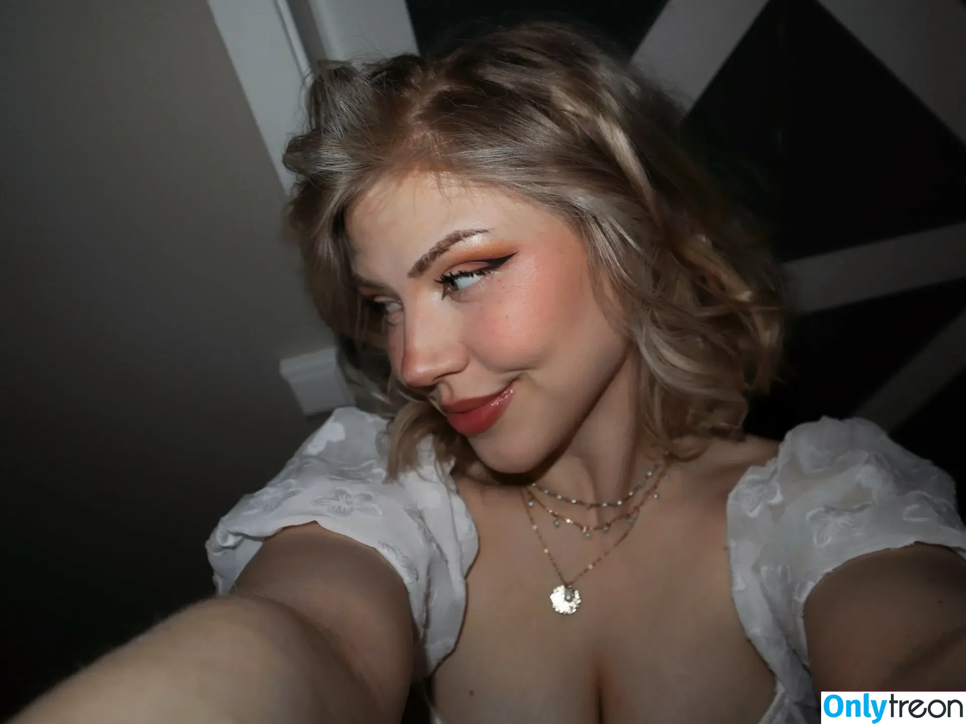 Majijej nude photo #0859 (officialmajicjames1)