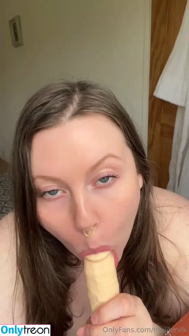 Majikmilk nude photo #0124 (Majikmilk)