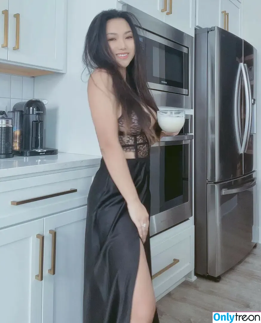 Majin Yang Majinnn nude photo #0002 (majin.yang / majinnn)