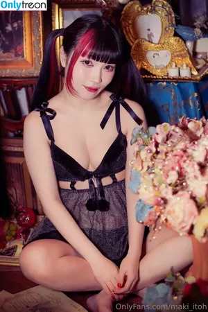 Maki Itoh / maki_itoh / makifuckingitoh nude photo #0669
