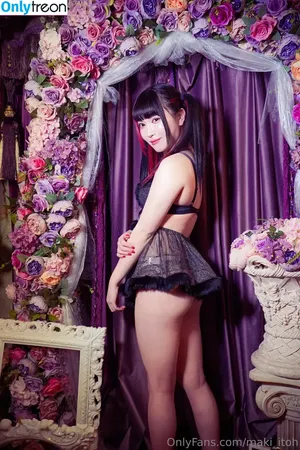 Maki Itoh / maki_itoh / makifuckingitoh nude photo #0673