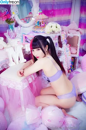 Maki Itoh / maki_itoh / makifuckingitoh nude photo #0827