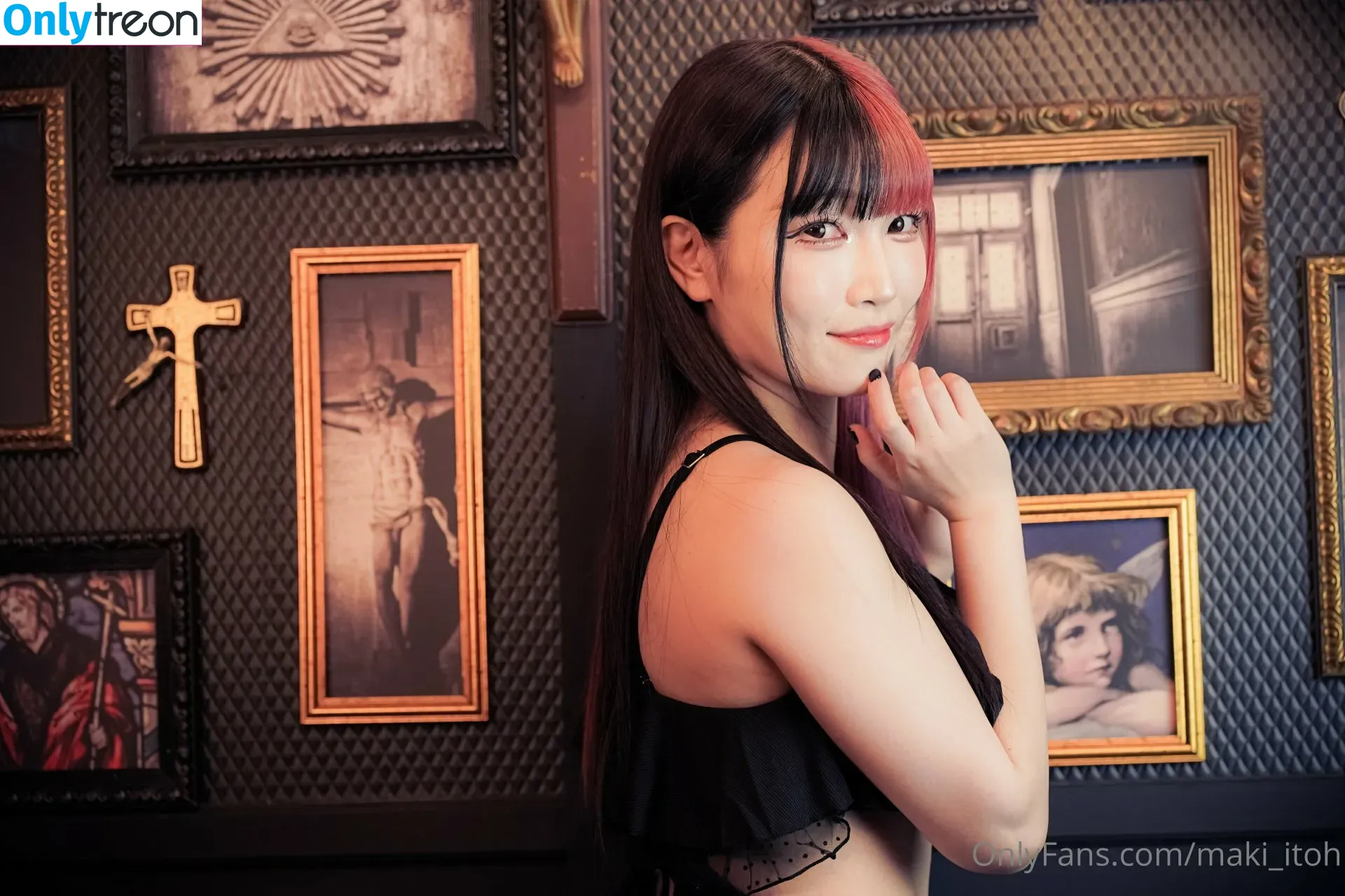 Maki Itoh nude photo #0006 (maki_itoh / makifuckingitoh)