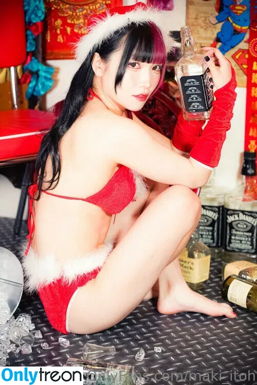 Maki Itoh nude photo #0088 (maki_itoh / makifuckingitoh)