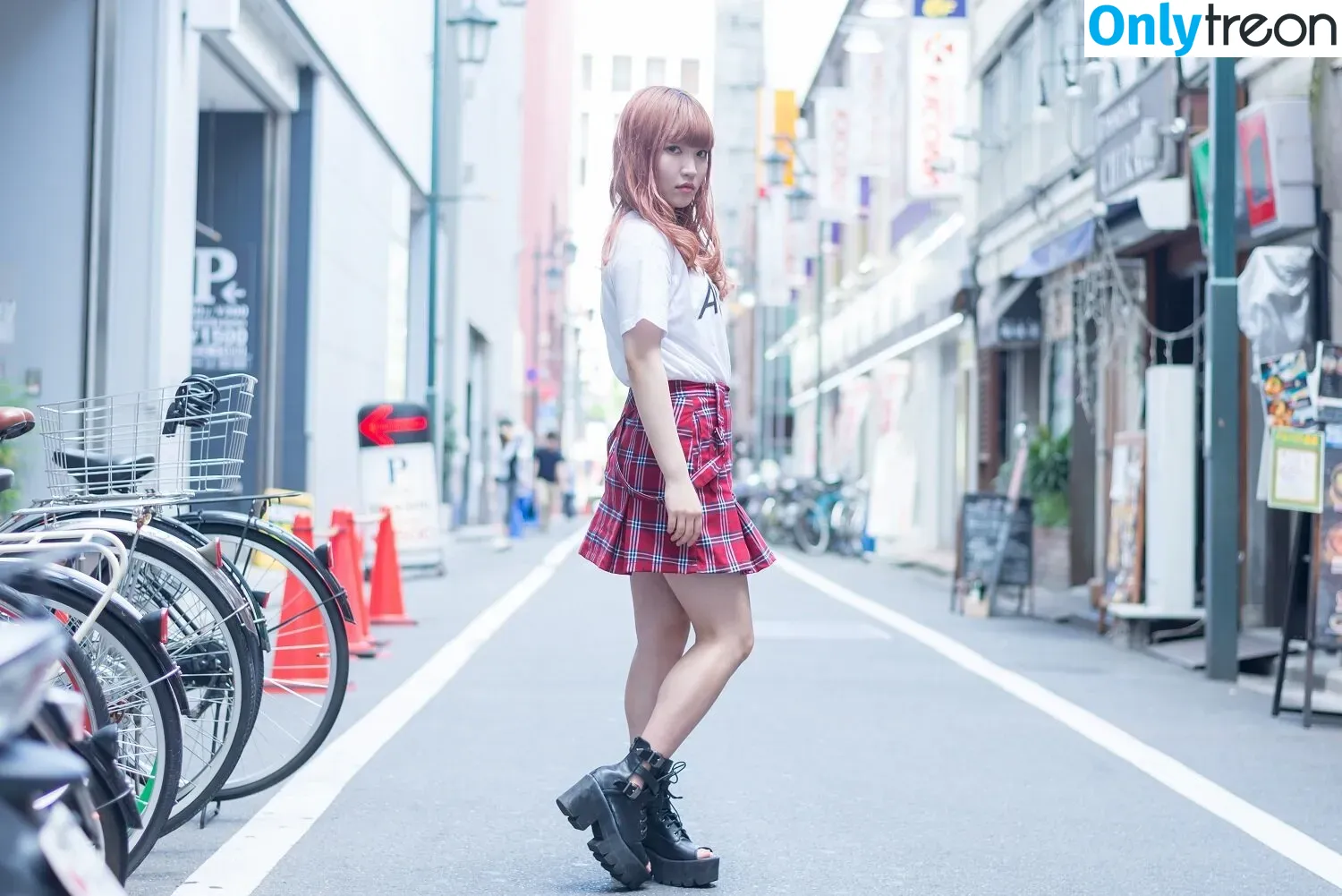 Maki Itoh nude photo #0264 (maki_itoh / makifuckingitoh)