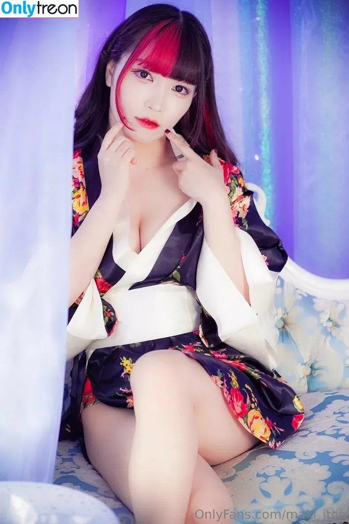 Maki Itoh nude photo #0348 (maki_itoh / makifuckingitoh)