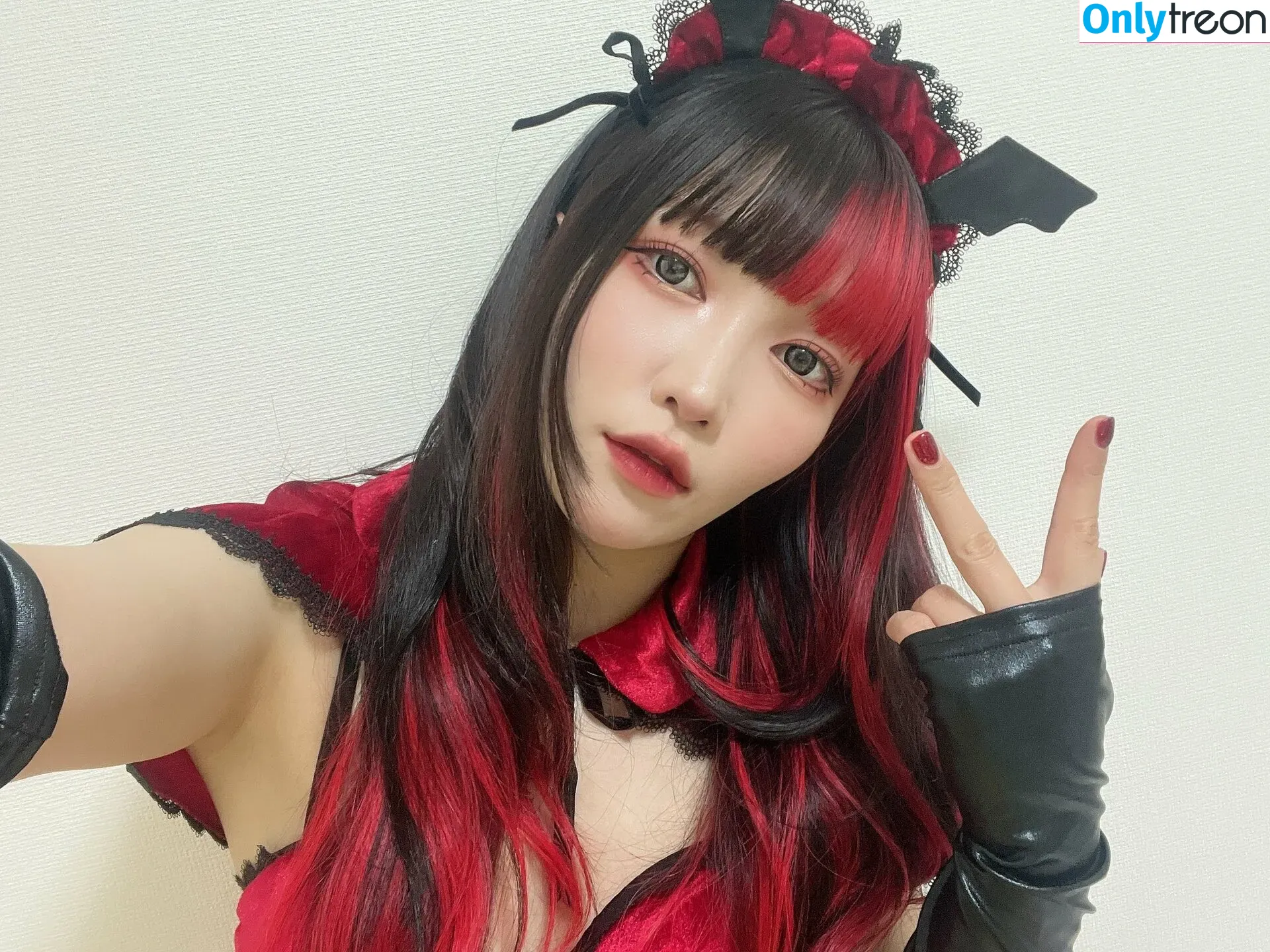 Maki Itoh nude photo #0366 (maki_itoh / makifuckingitoh)