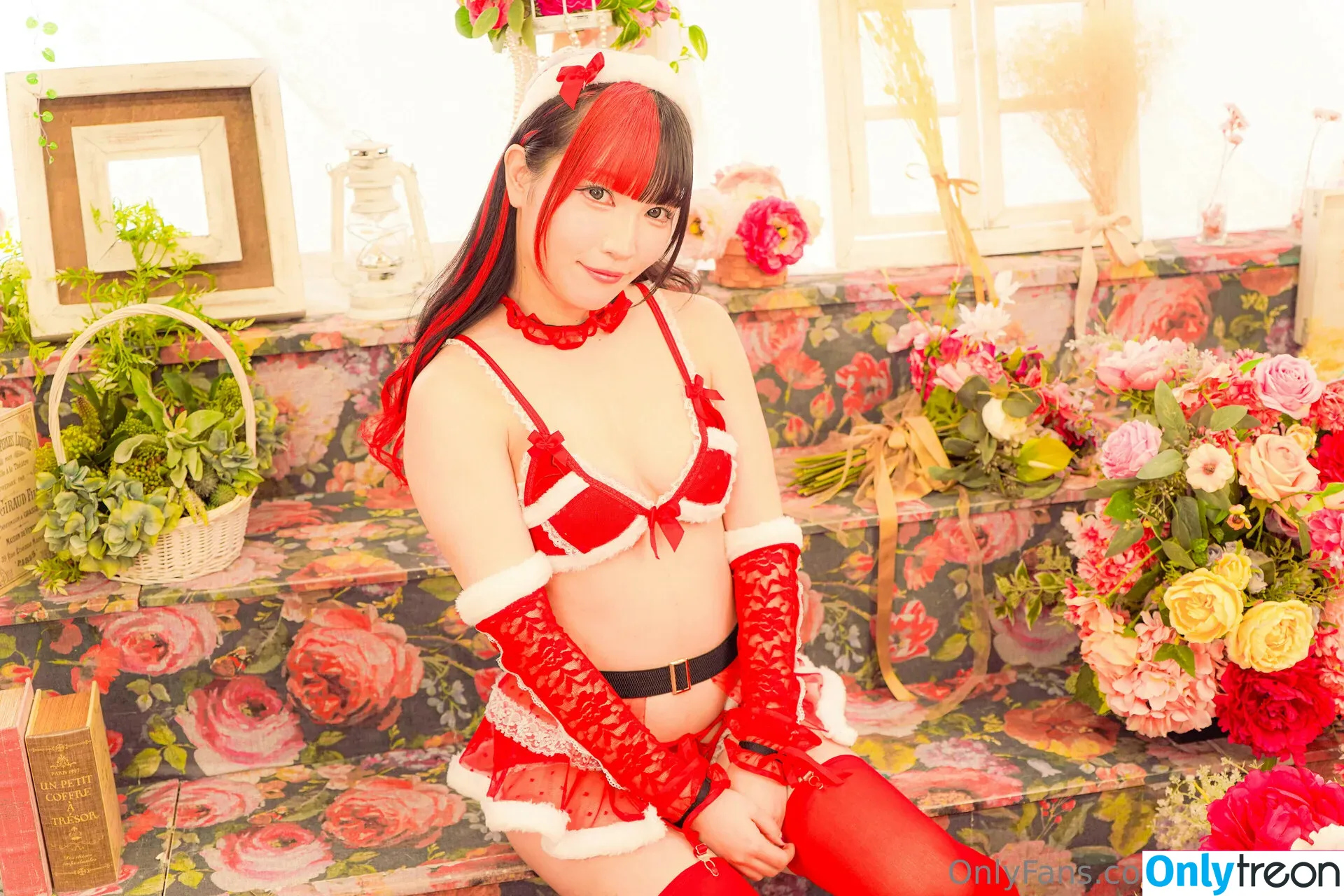 Maki Itoh nude photo #0504 (maki_itoh / makifuckingitoh)