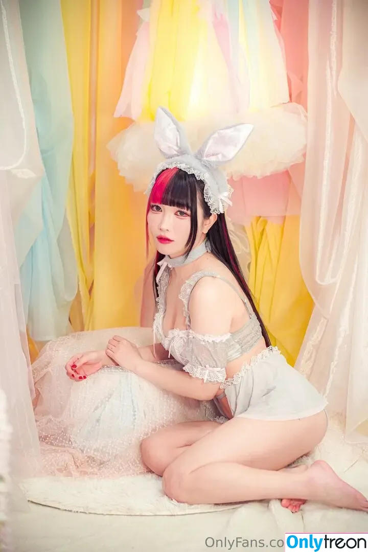 Maki Itoh nude photo #0704 (maki_itoh / makifuckingitoh)