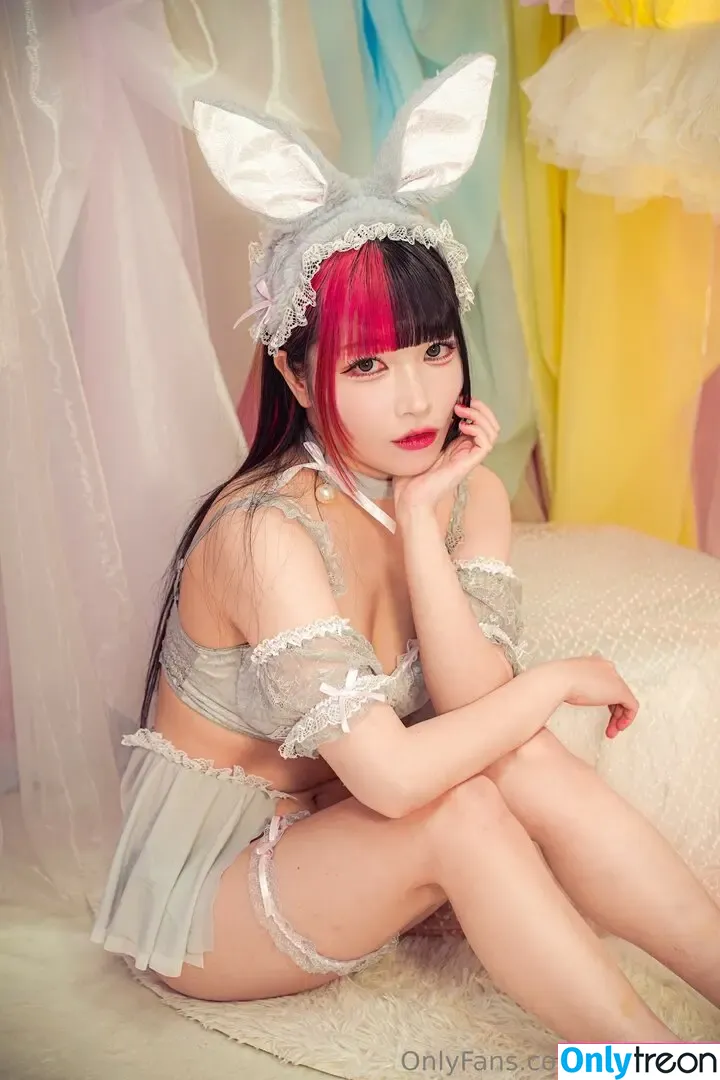 Maki Itoh nude photo #0707 (maki_itoh / makifuckingitoh)