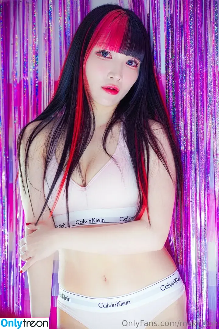 Maki Itoh nude photo #0780 (maki_itoh / makifuckingitoh)