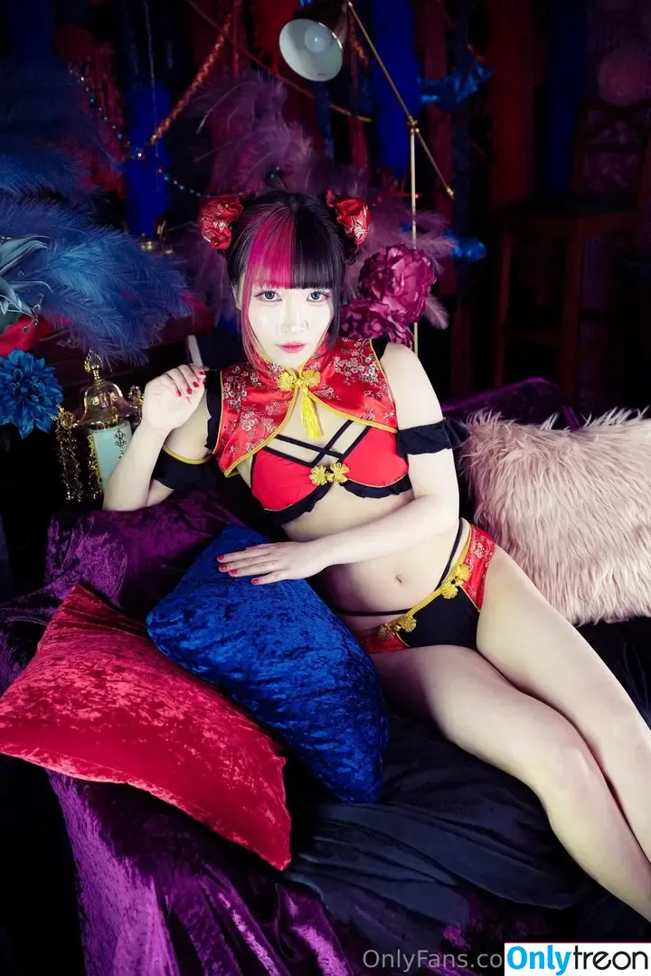 Maki Itoh nude photo #0782 (maki_itoh / makifuckingitoh)
