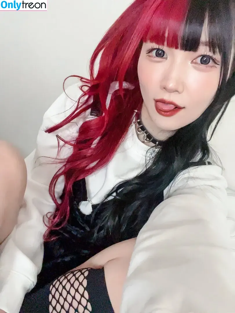 Maki Itoh nude photo #0907 (maki_itoh / makifuckingitoh)