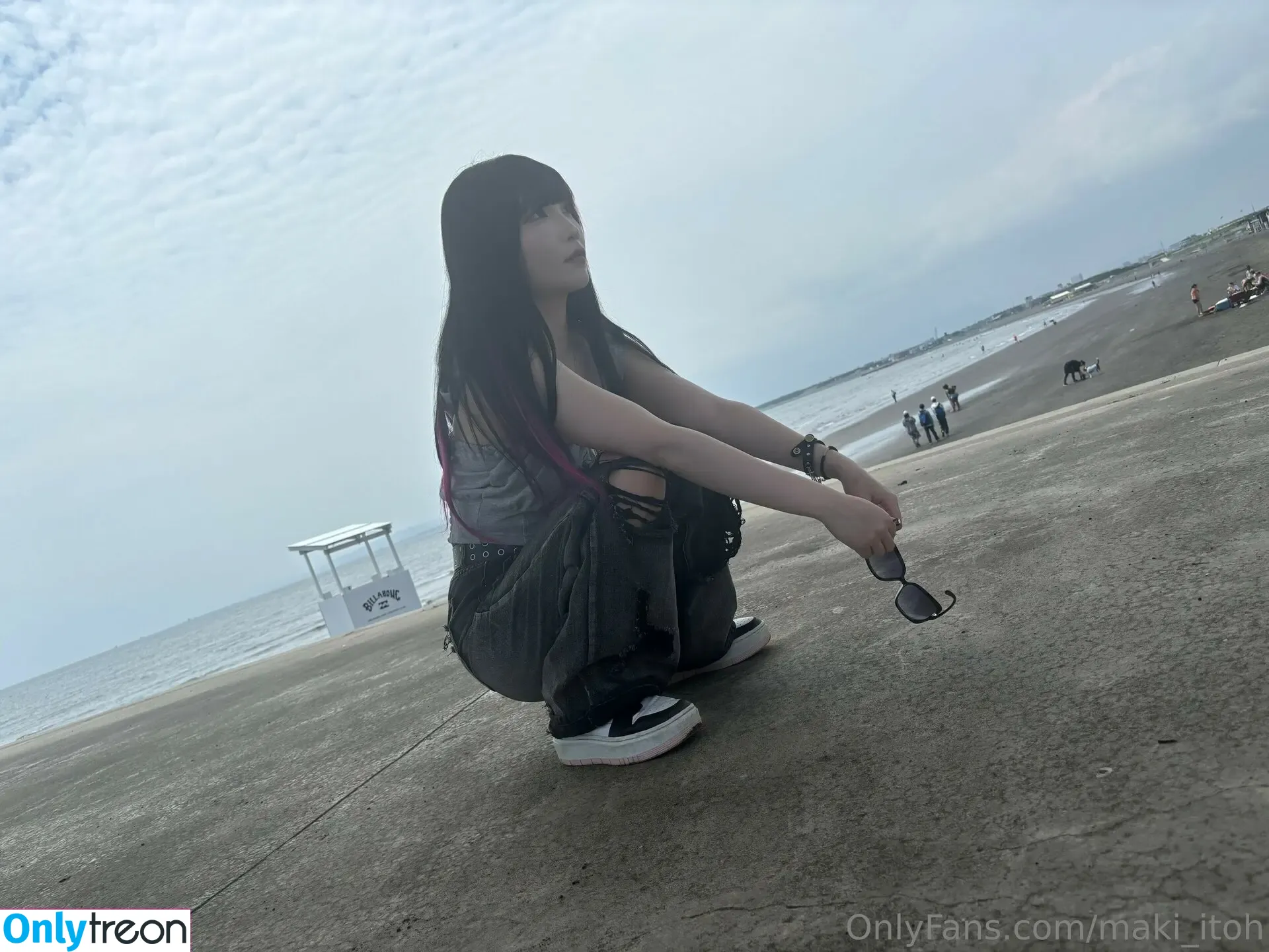 Maki Itoh nude photo #0910 (maki_itoh / makifuckingitoh)