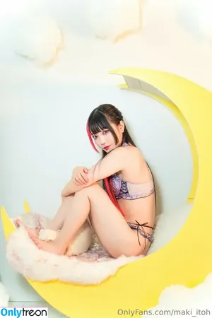 Maki Itoh / maki_itoh / makifuckingitoh nude photo #1419