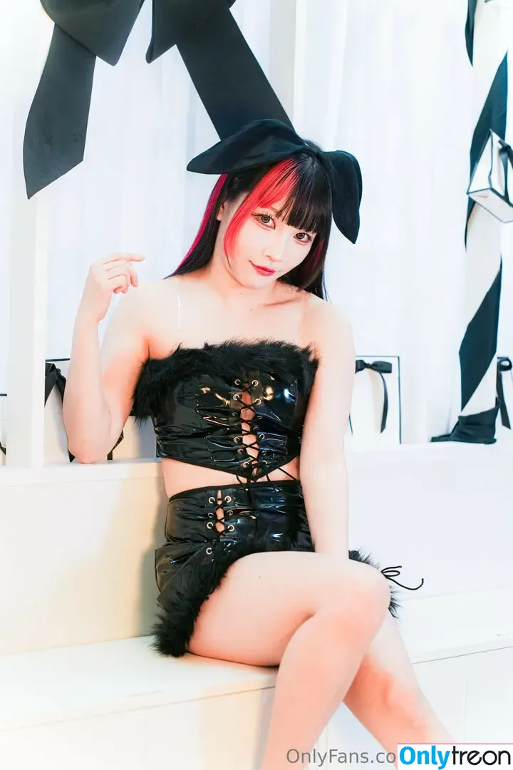 Maki Itoh nude photo #1513 (maki_itoh / makifuckingitoh)