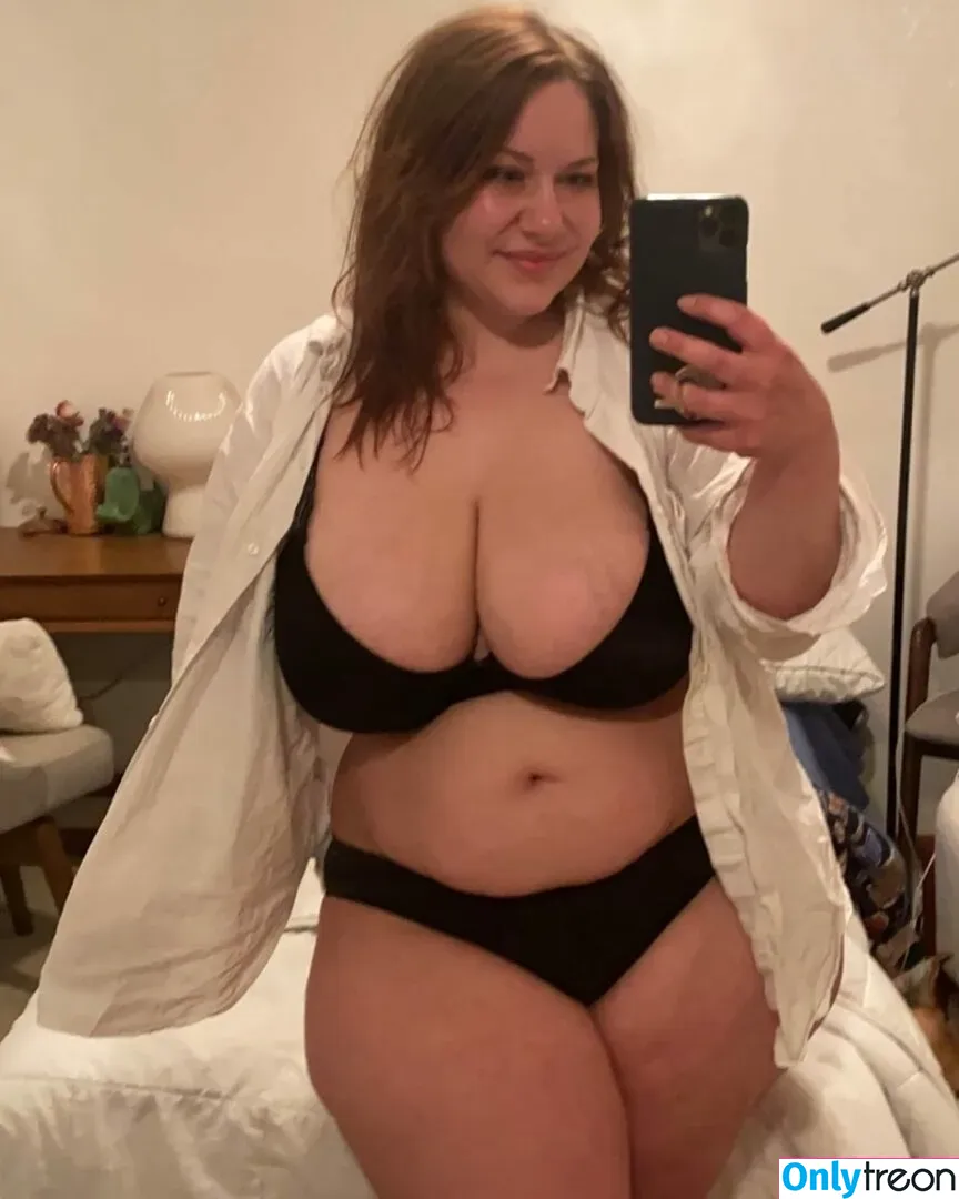 Mal Malloy nude photo #0189 (MalMalloy / itsamemalmalloy)