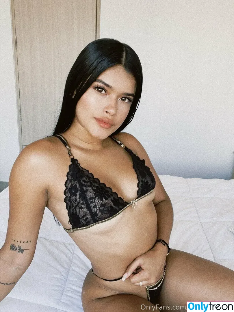 mala_morena nude photo #0063 (mala_morena)