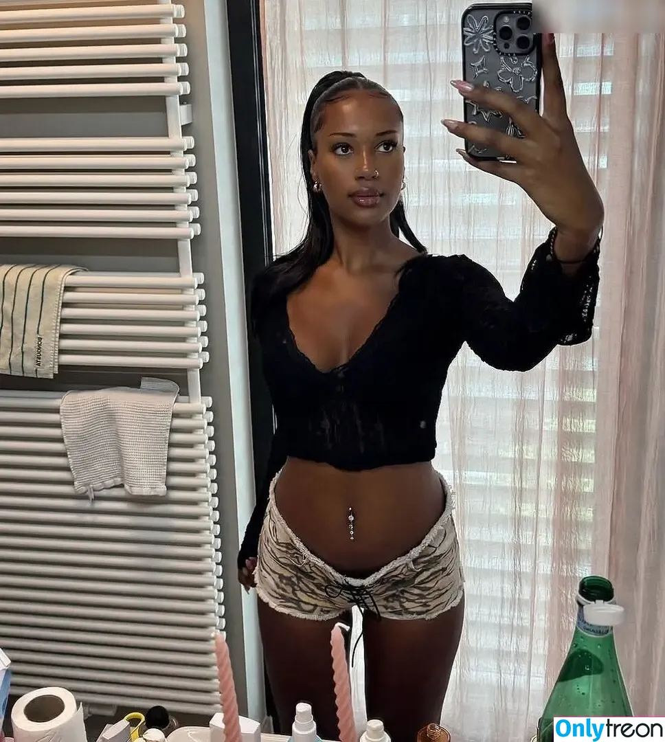 Malika Babel nude photo #0031 (malika_babel)