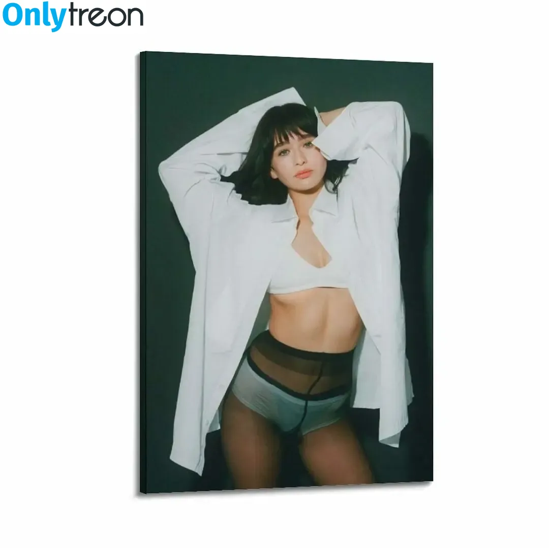 Malina Weissman nude photo #0349 (malinaweissman)