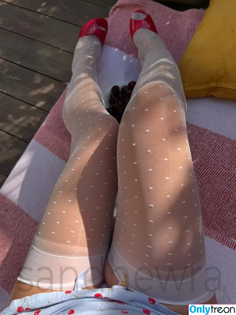 malinawhispers nude photo #0139 (malinawhispers)