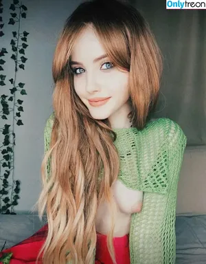 maltihoneyy / maltdisney nude photo #0218